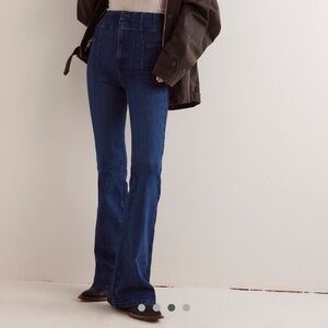 Free people We The Free Jayde Flare Jeans
Size 27 night sky. Like new